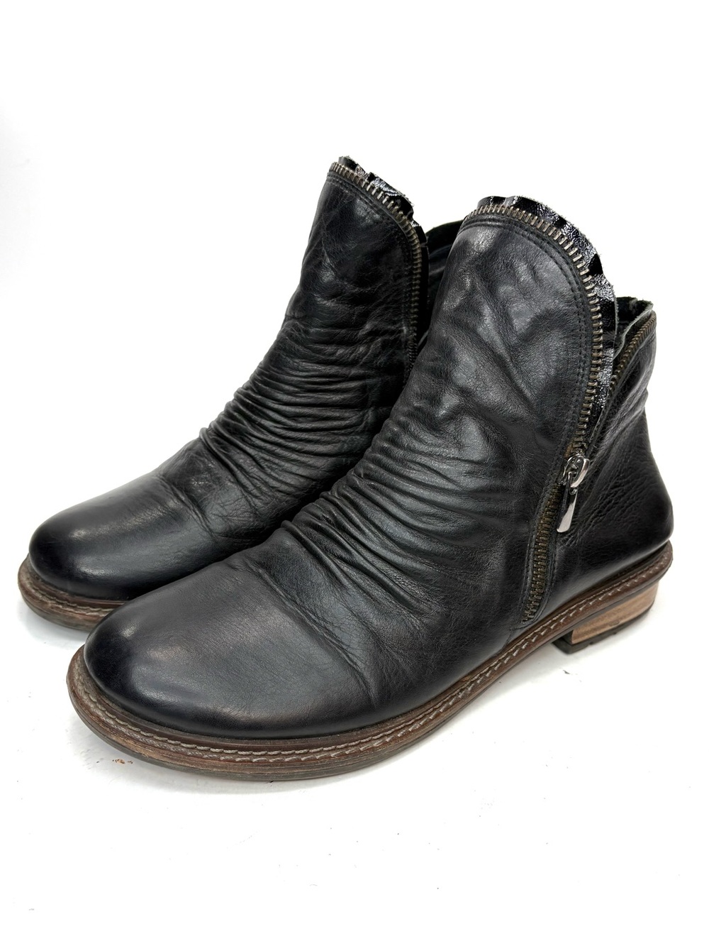 Roamers Black Leather Ankle Boots | 39